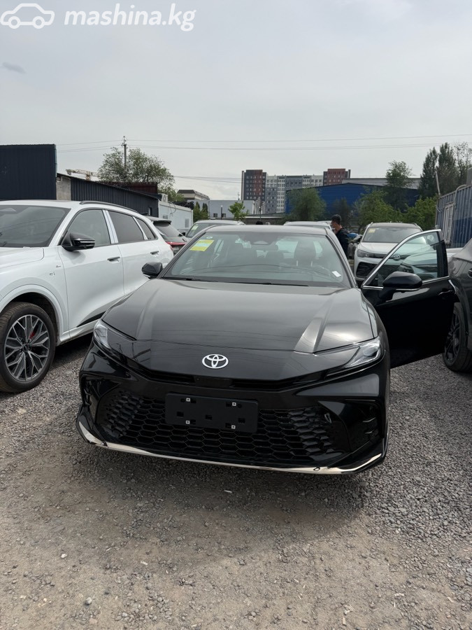 Toyota Camry, 2026