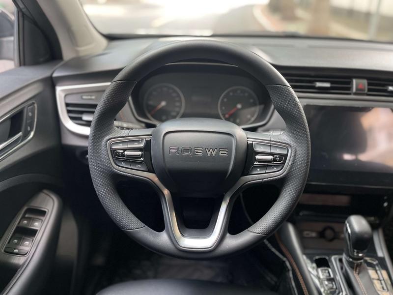 Roewe RX3, 2022 — фото 8 из 12
