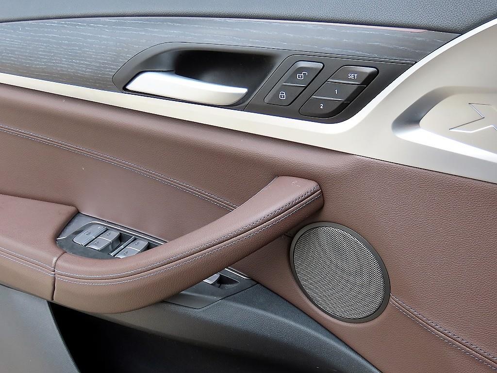 BMW iX3, 2022 — фото 11 из 12