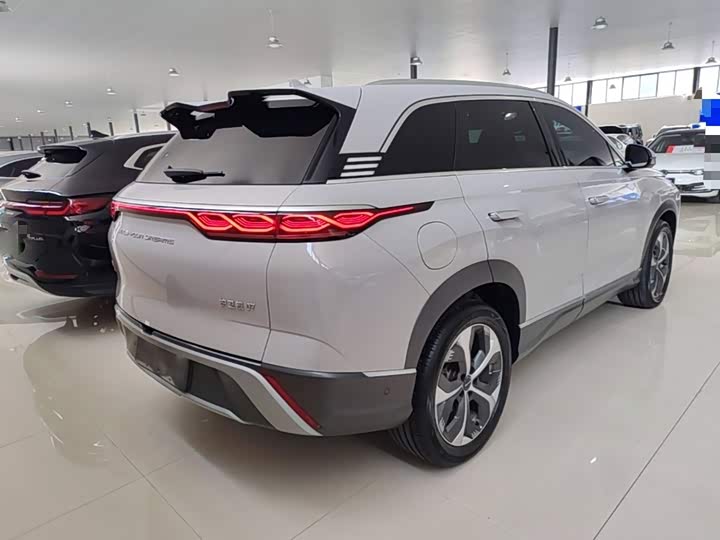 BYD Frigate 07, 2023 — фото 6 из 9