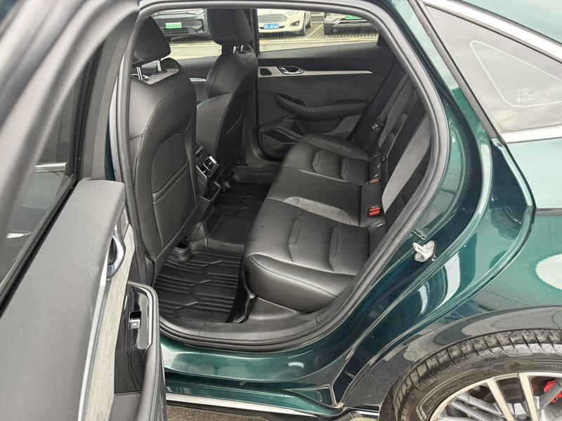 Geely Preface, 2022 — фото 9 из 10