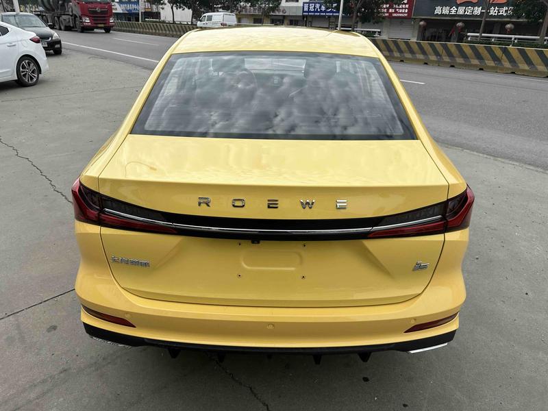 Roewe i5, 2024 — фото 6 из 12
