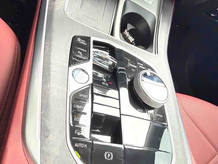 BMW X5, 2025 — фото 7 из 9