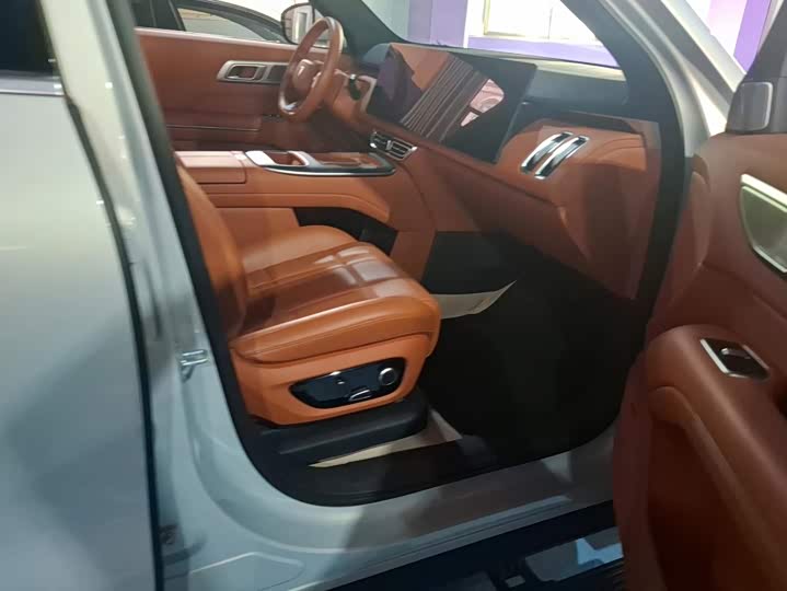 Changan Deepal S09, 2025 — фото 8 из 9