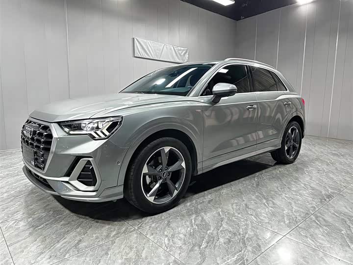 Audi Q3, 2022 — фото 8 из 9