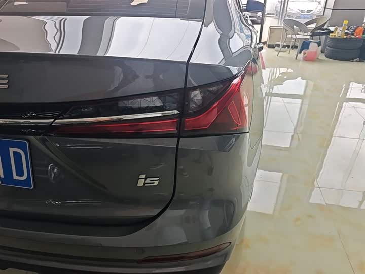 Roewe i5, 2025 — фото 8 из 9