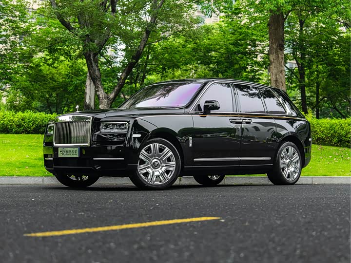 Rolls-Royce Cullinan, 2022 — купить в Брянске под ключ