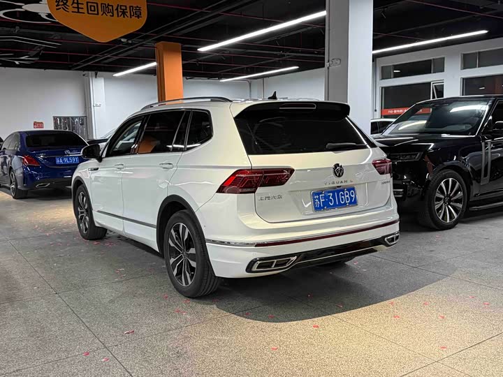 Volkswagen Tiguan L Pro, 2022 — фото 5 из 9
