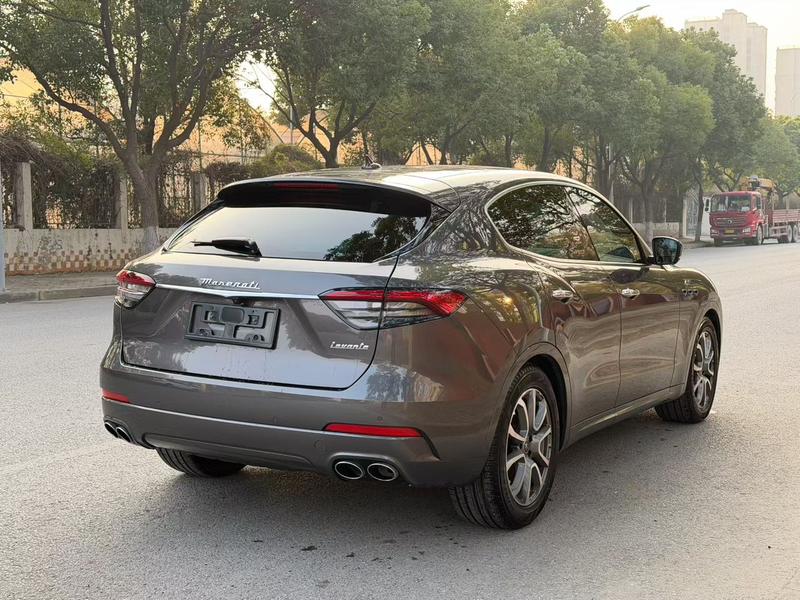 Maserati Levante, 2022 — фото 6 из 10