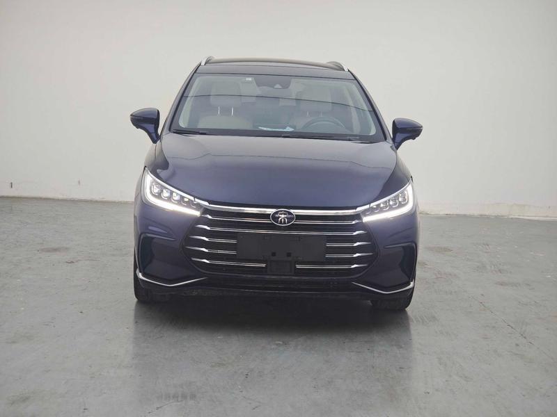 BYD Song Max Hybrid, 2022 — фото 2 из 10