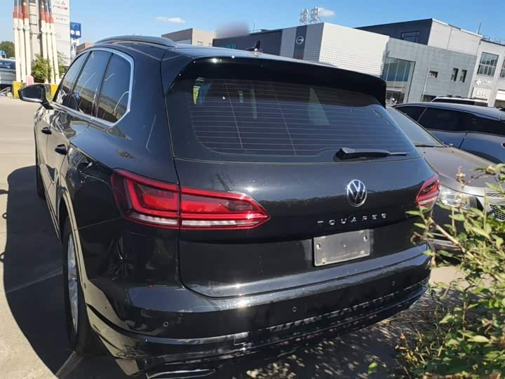 Volkswagen Touareg, 2024 — фото 6 из 9