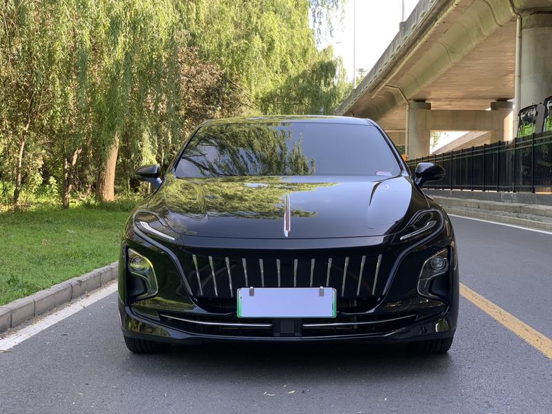 Hongqi E-QM5, 2023 — фото 2 из 11