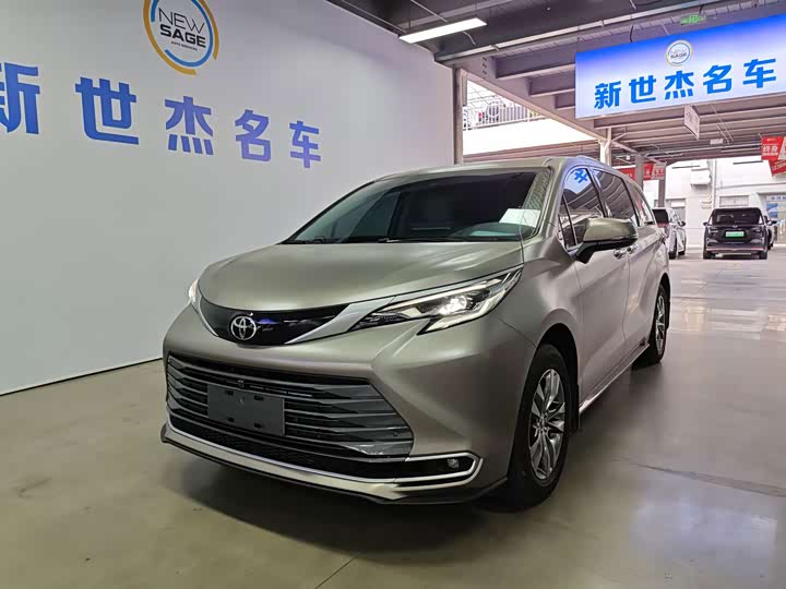 Toyota Sienna, 2026 — купить в Санкт-Петербурге под ключ