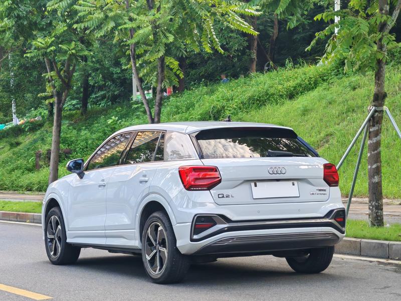 Audi Q2L e-tron, 2022 — фото 5 из 12