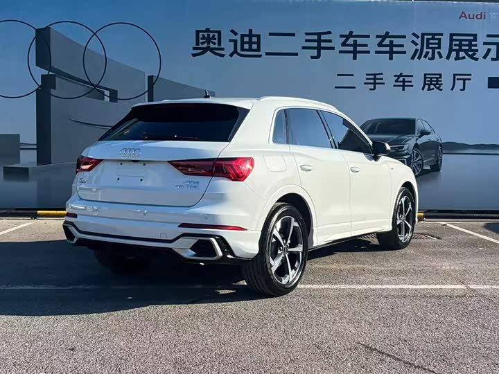 Audi Q3, 2025 — фото 4 из 9