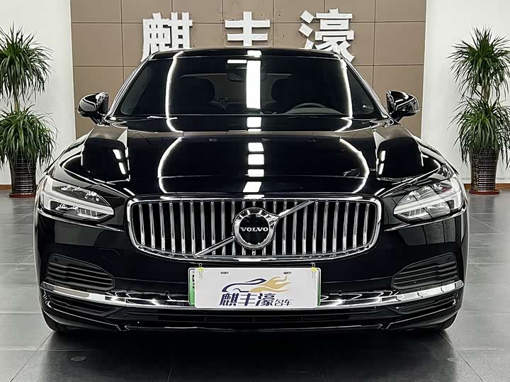 Volvo S90 Hybrid, 2024 — фото 2 из 9