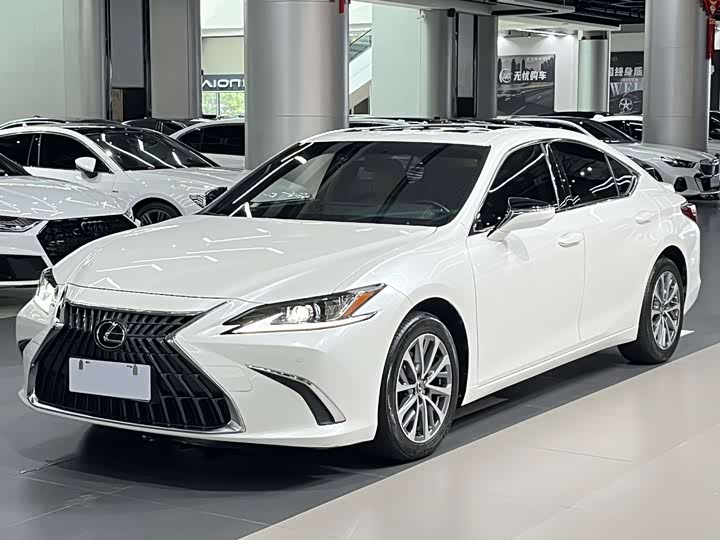 Lexus ES, 2023 — купить в Санкт-Петербурге под ключ