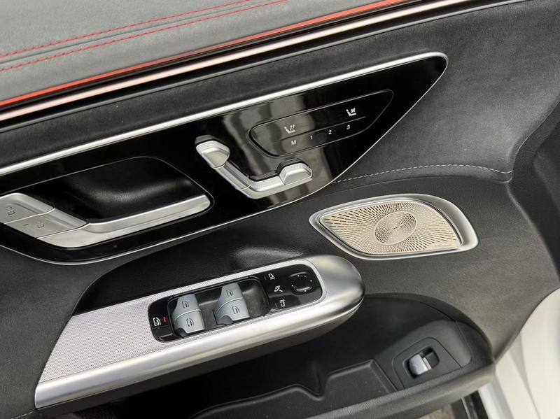 Mercedes-Benz EQE AMG, 2025 — фото 11 из 12