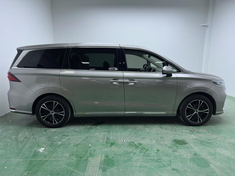 Roewe iMax 8, 2023 — фото 8 из 12