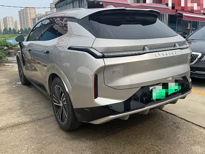 Lynk & Co 08 EM-P Hybrid, 2025 — фото 7 из 9
