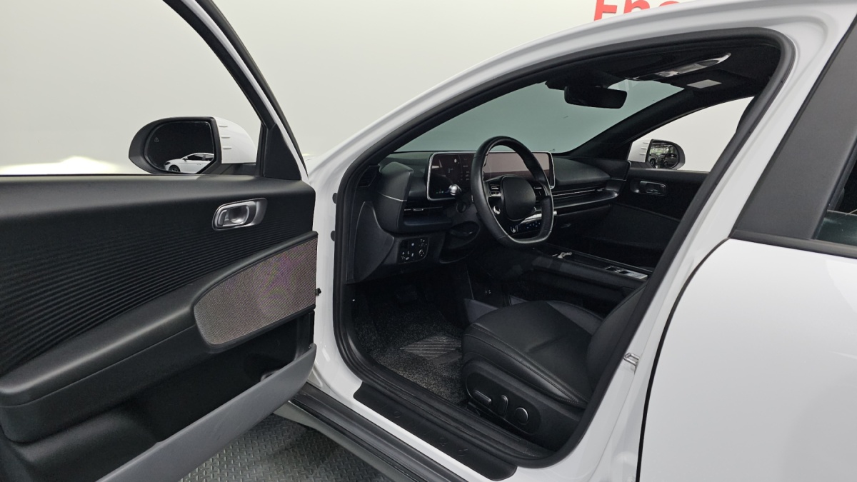 Hyundai Ioniq 6, 2022 — фото 9 из 12