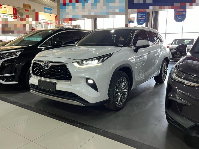 Toyota Highlander, 2022 — купить в Смоленске под ключ