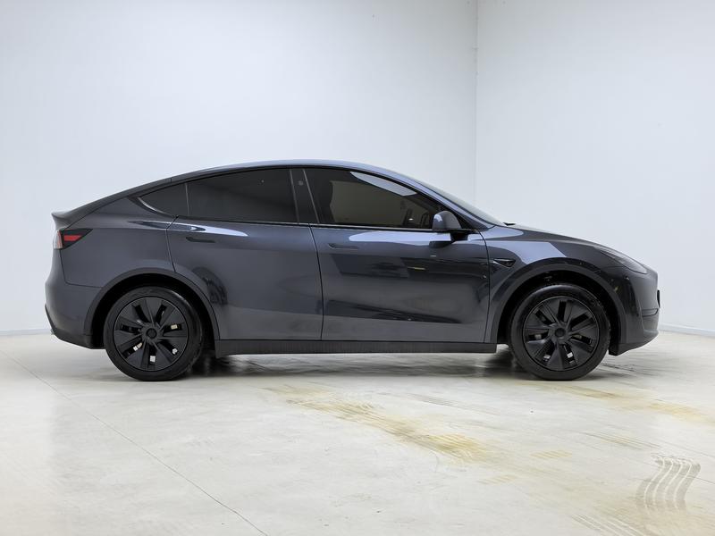 Tesla Model Y, 2024 — фото 8 из 12