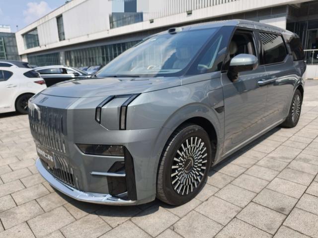Zeekr 009, 2024 — купить в Санкт-Петербурге под ключ