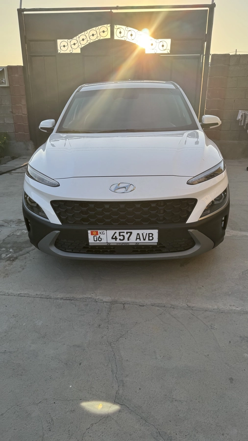 Hyundai Kona, 2022 — фото 2 из 3