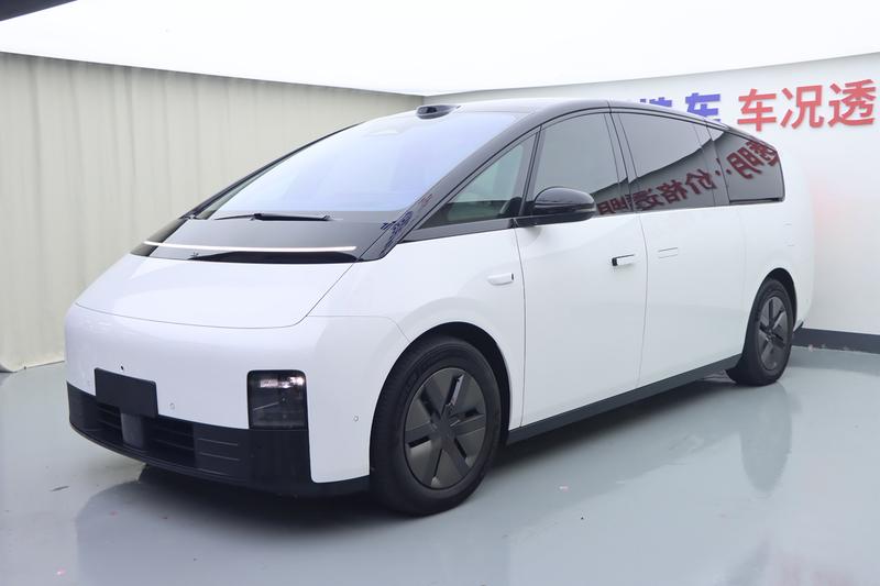 LiXiang Mega, 2025 — купить в Белгороде под ключ