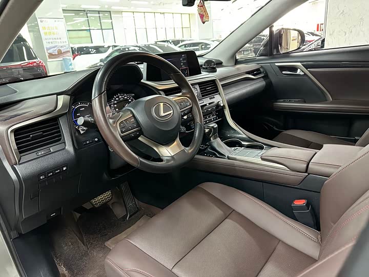 Lexus RX, 2022 — фото 11 из 12