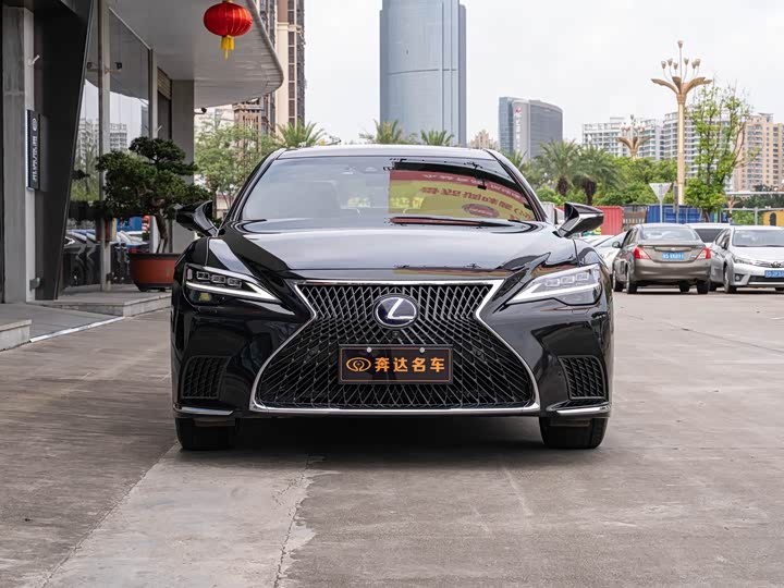 Lexus LS, 2021 — фото 2 из 9