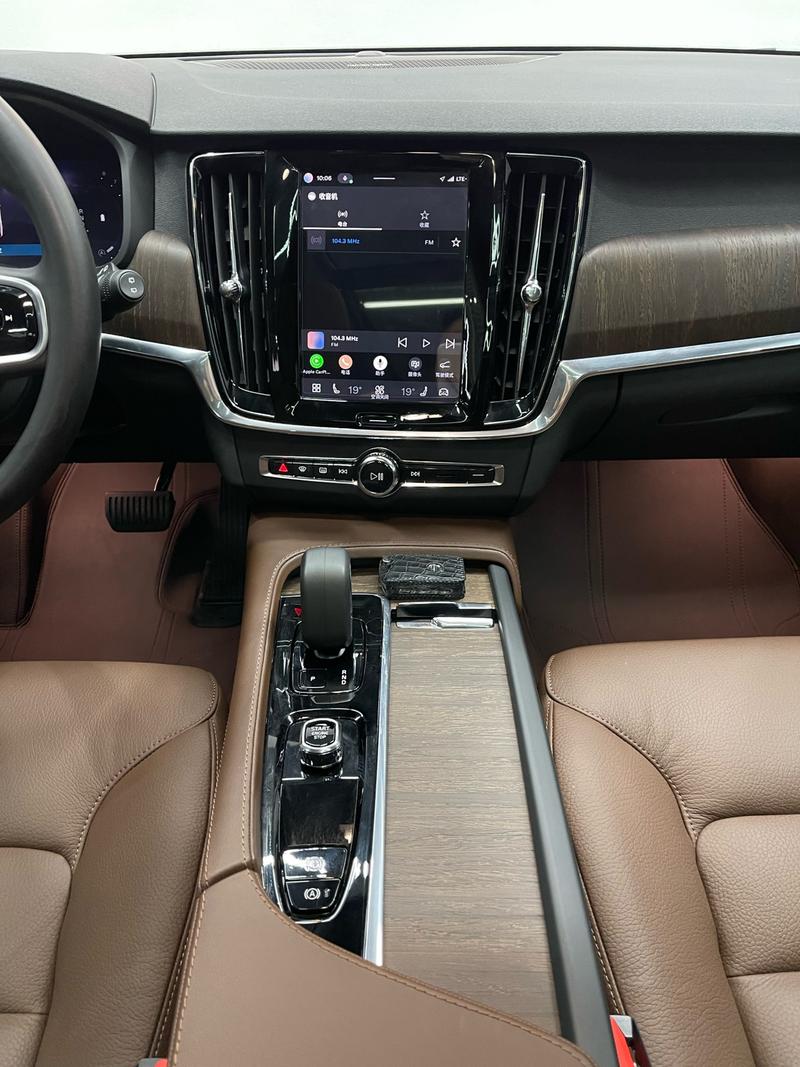 Volvo V90, 2024 — фото 7 из 12