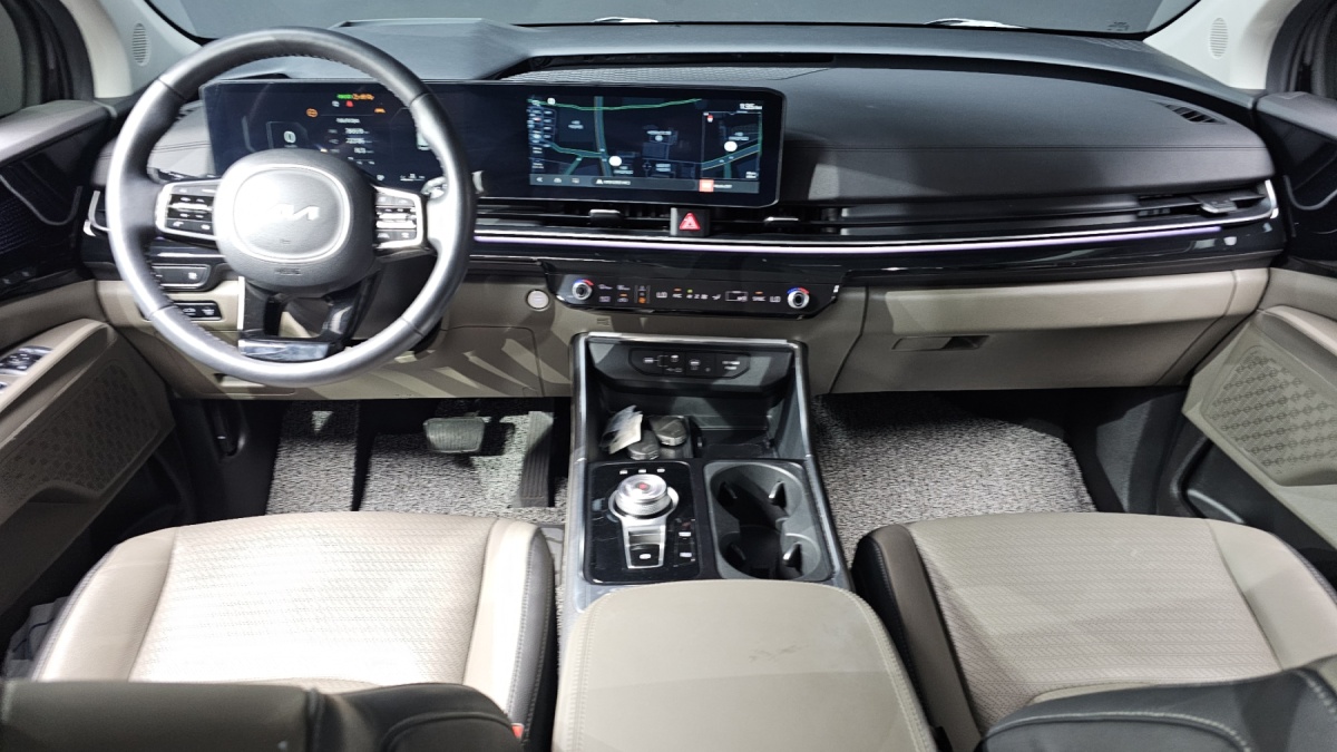 Kia Carnival, 2023 — фото 7 из 12