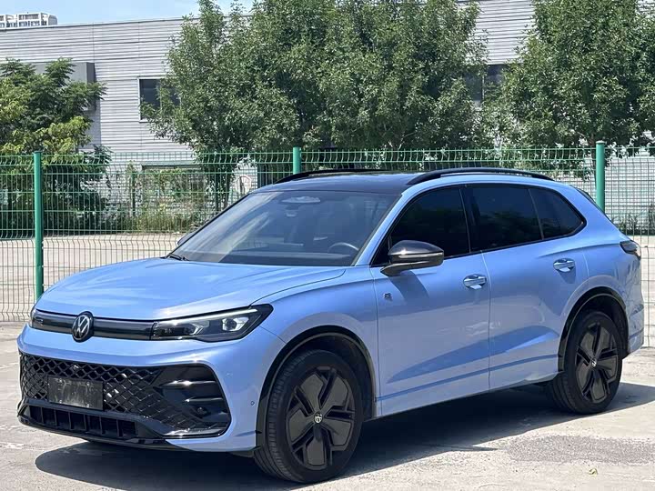 Volkswagen Tiguan L Pro, 2024 — купить в Иванове под ключ