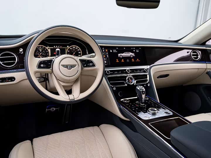 Bentley Flying Spur Hybrid, 2022 — фото 3 из 9