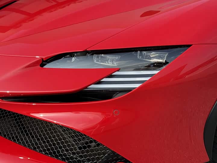 Ferrari SF90, 2023 — фото 4 из 9