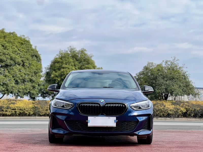 BMW 1 Series, 2023 — фото 2 из 12