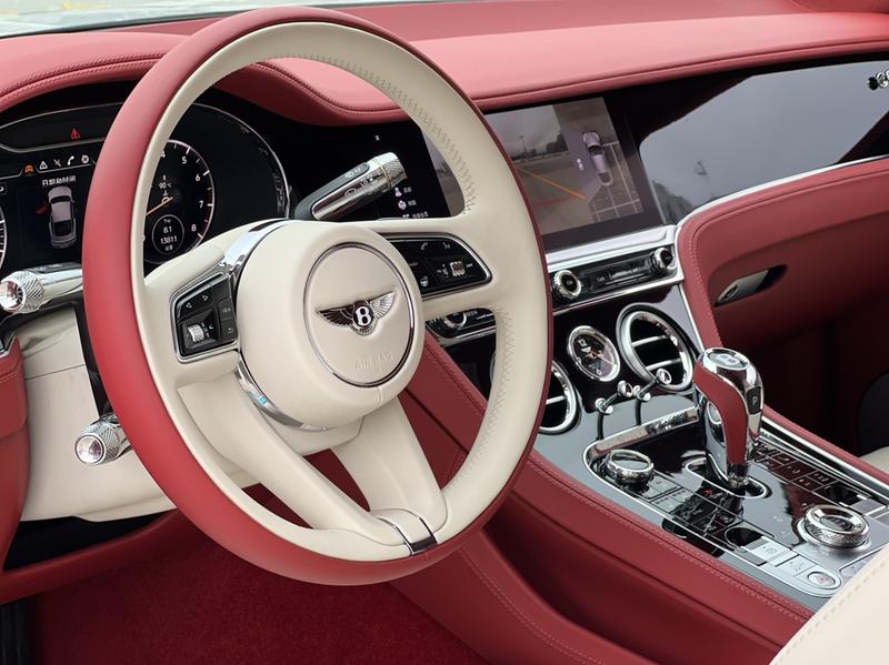 Bentley Continental GT, 2024 — фото 10 из 12