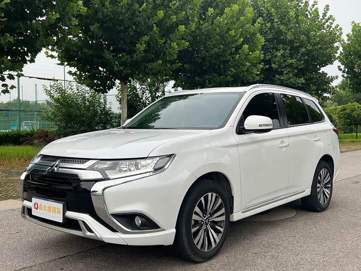 Mitsubishi Outlander, 2023 — купить в Нижнем Новгороде под ключ