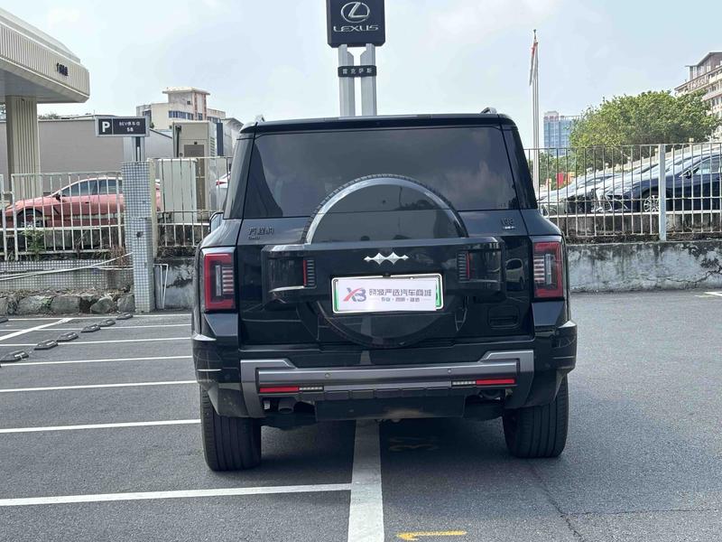 BYD FangChengBao Leopard 8, 2024 — фото 6 из 12