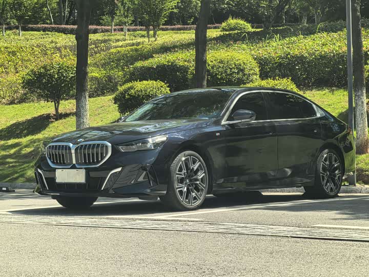 BMW 5 Series, 2025 — купить в Пензе под ключ
