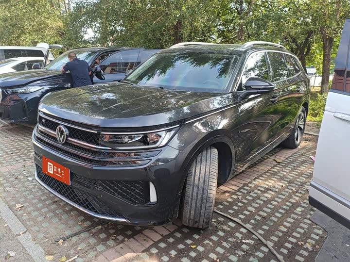 Volkswagen Tavendor, 2023 — купить в Перми под ключ