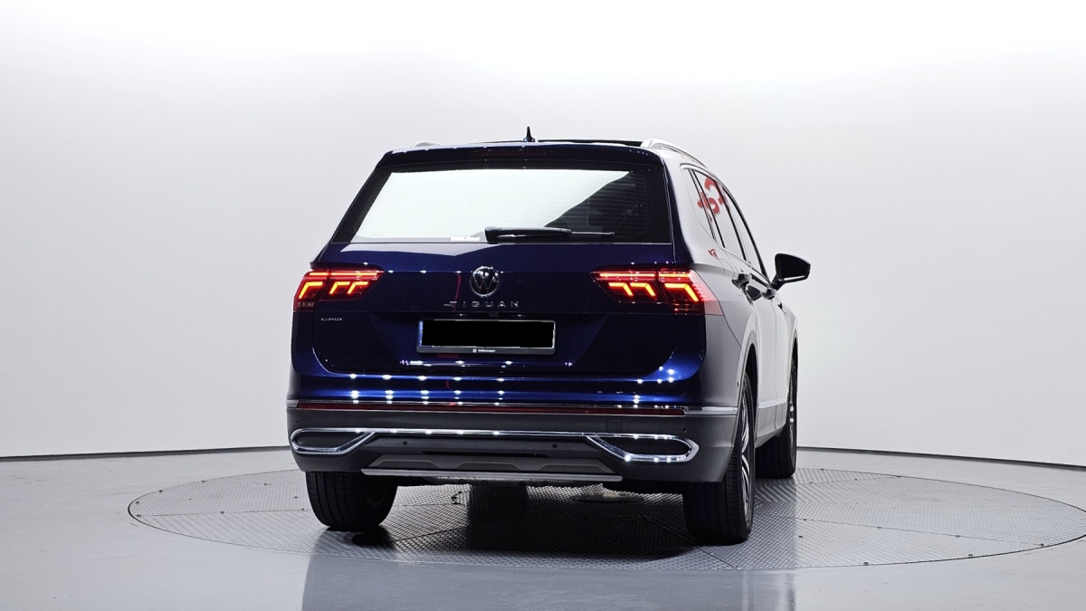 Volkswagen Tiguan, 2023 — фото 4 из 12