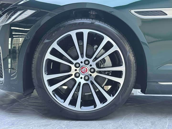 Jaguar XF L, 2025 — фото 5 из 9