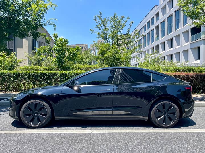 Tesla Model 3, 2023 — фото 4 из 9