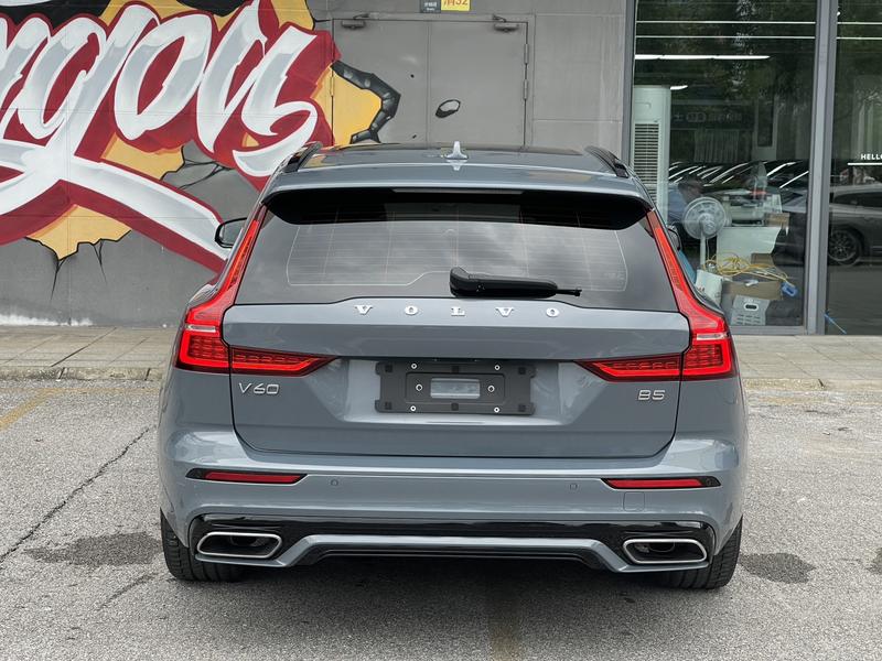 Volvo V60, 2023 — фото 6 из 12