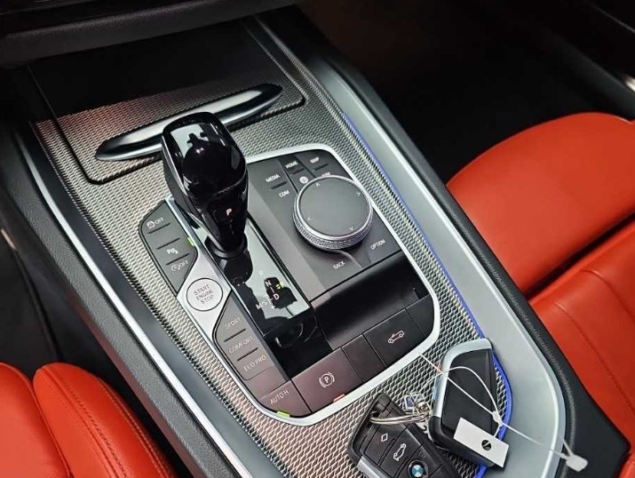 BMW Z4, 2023 — фото 7 из 12