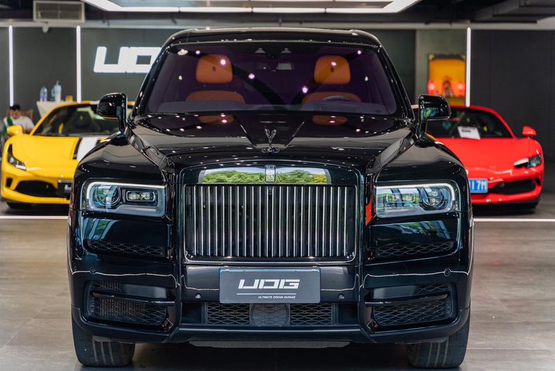 Rolls-Royce Cullinan, 2022 — фото 2 из 11