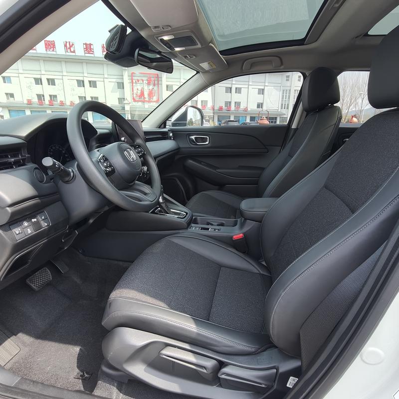Honda Vezel, 2023 — фото 8 из 10